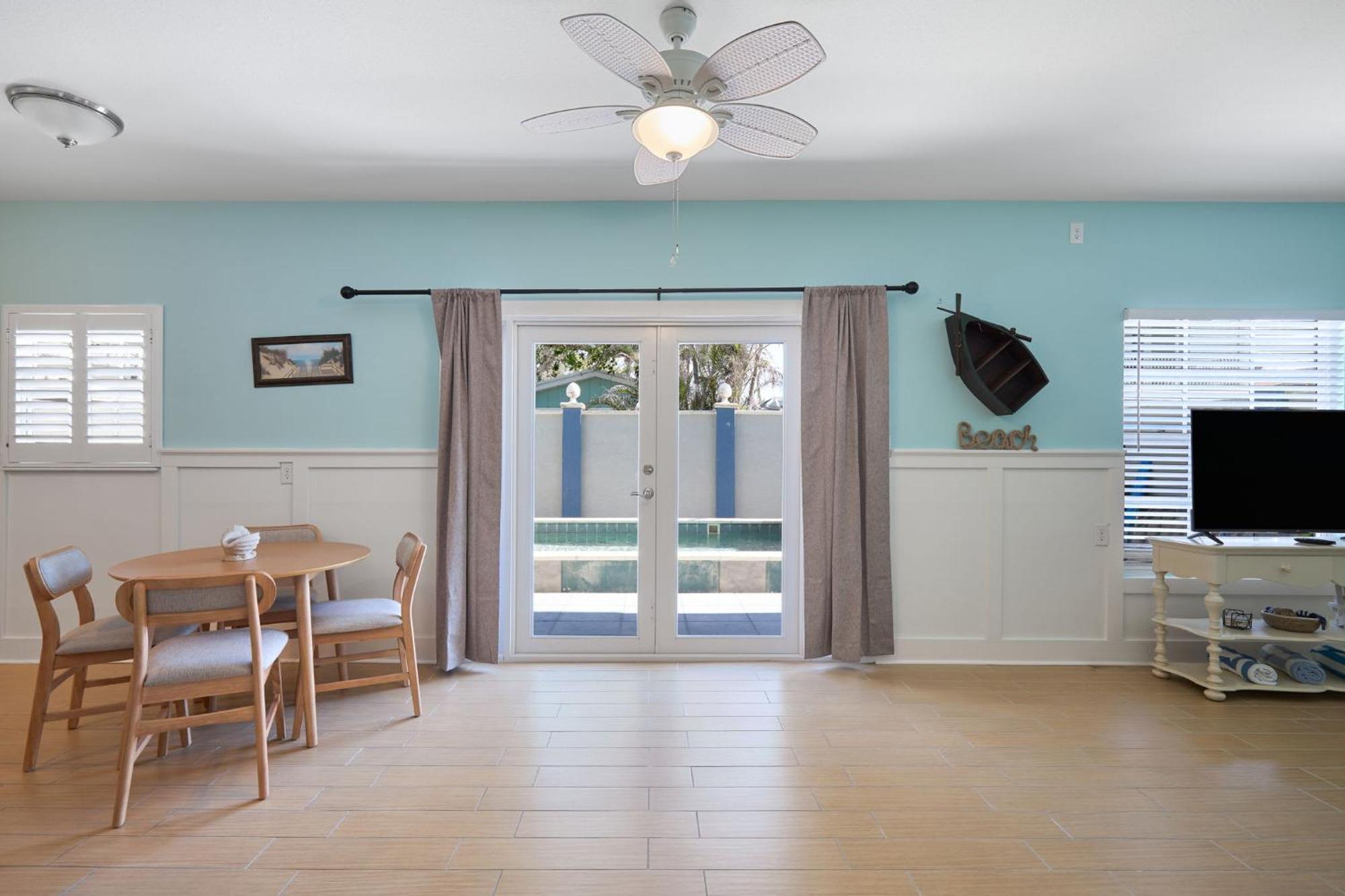 Gorgeous Apartment On Mango St Steps To Beach Fort Myers Beach Esterno foto